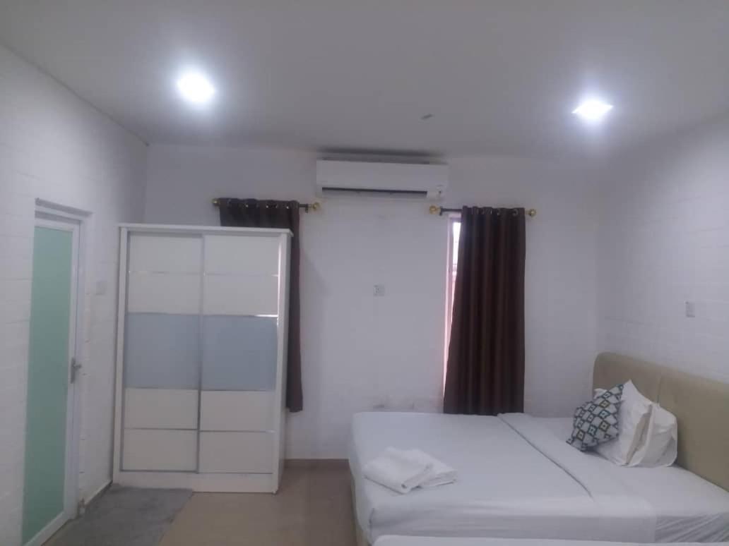 D Lima Beach Inn Pantai Cenang  Extérieur photo